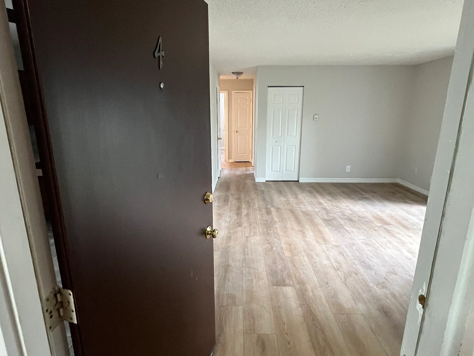 2 bed, 900 sqft, $1,400 — Photo 1