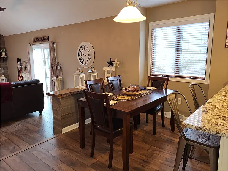 317 Fassinger Rd — Photo 3