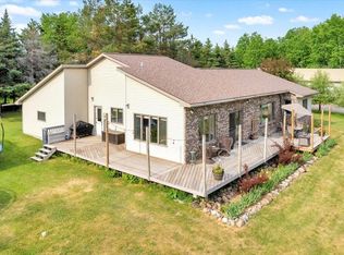 23 E Palkie Rd, Esko, MN 55733