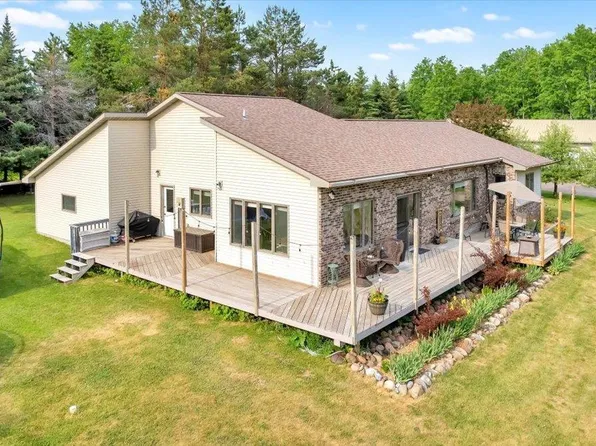23 E Palkie Rd, Esko, MN 55733