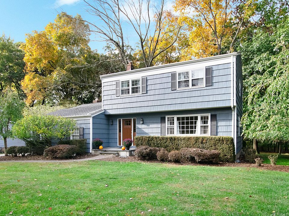 1st image of 26 Florie Farm Rd