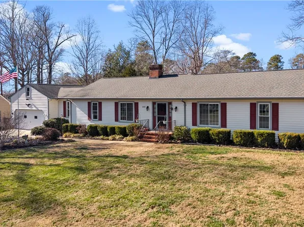 6800 Forest Dr, Quinton, VA 23141