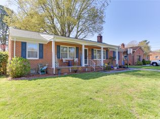 17 Moyer Rd, Newport News, VA 23608