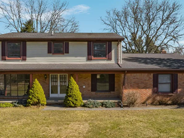 71800 Coon Creek Rd, Armada, MI 48005