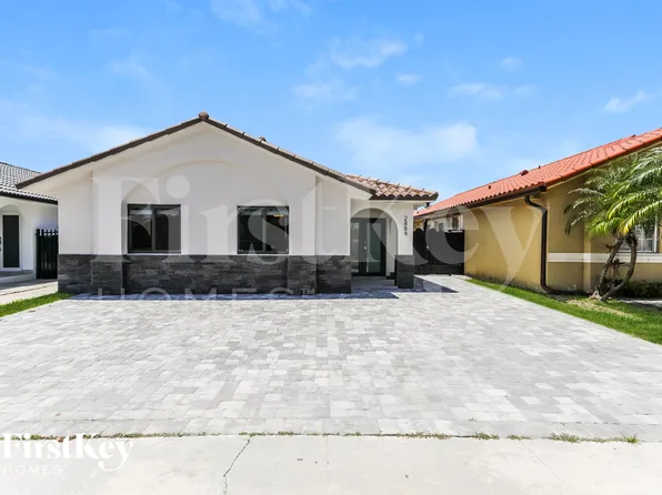 2884 W 73rd Ter, Hialeah, FL 33018