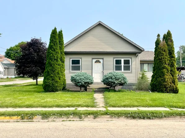 1003 3rd St, La Salle, IL 61301