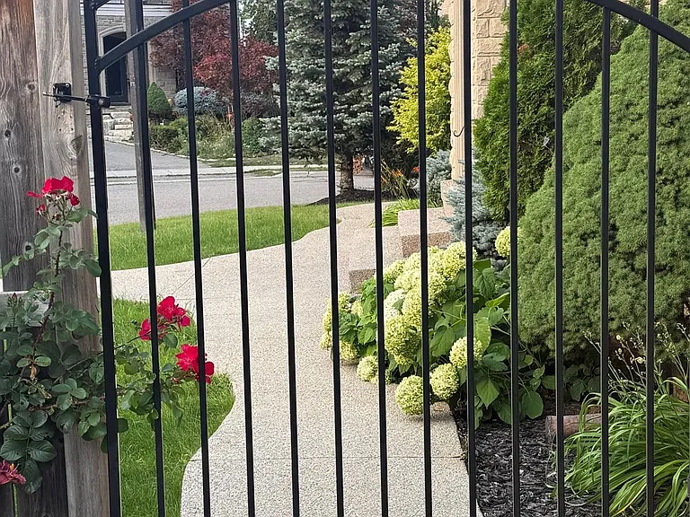 12 Donherb Cres — Photo 11