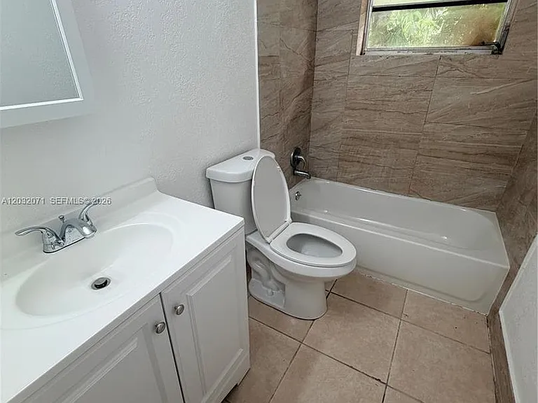 753 SW 3rd Pl #753 — Photo 9