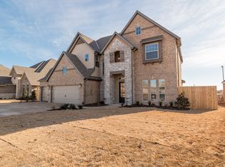 SW Manhattan Ave, Bentonville, AR 72712