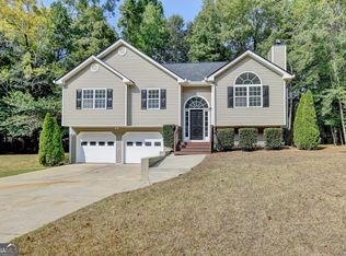 542 Stoneview Dr, Hoschton, GA 30548