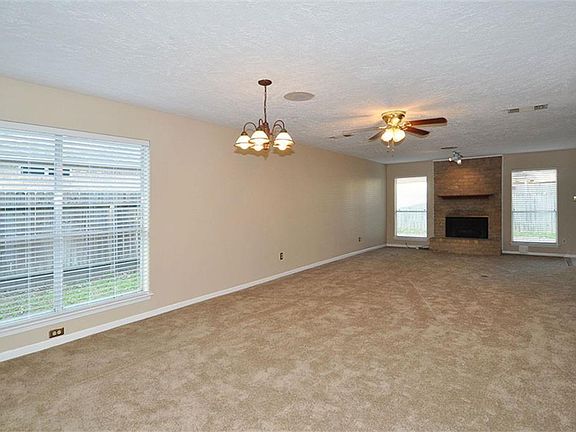 5th image of 3506 Glenwood Springs Dr