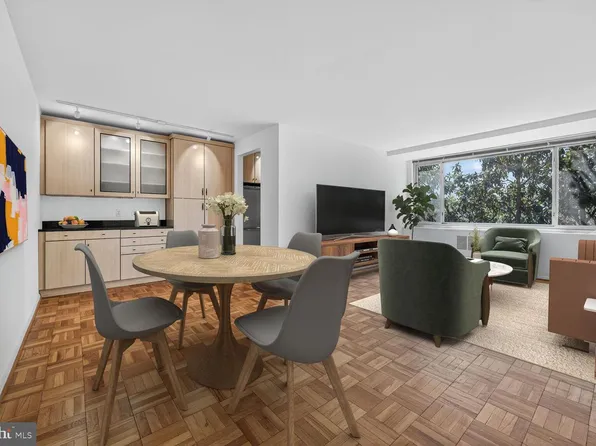 4200 Cathedral Ave NW APT 918, Washington, DC 20016