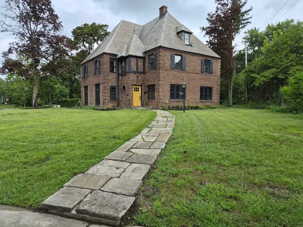 3377 Norwood Rd, Shaker Heights, OH 44122