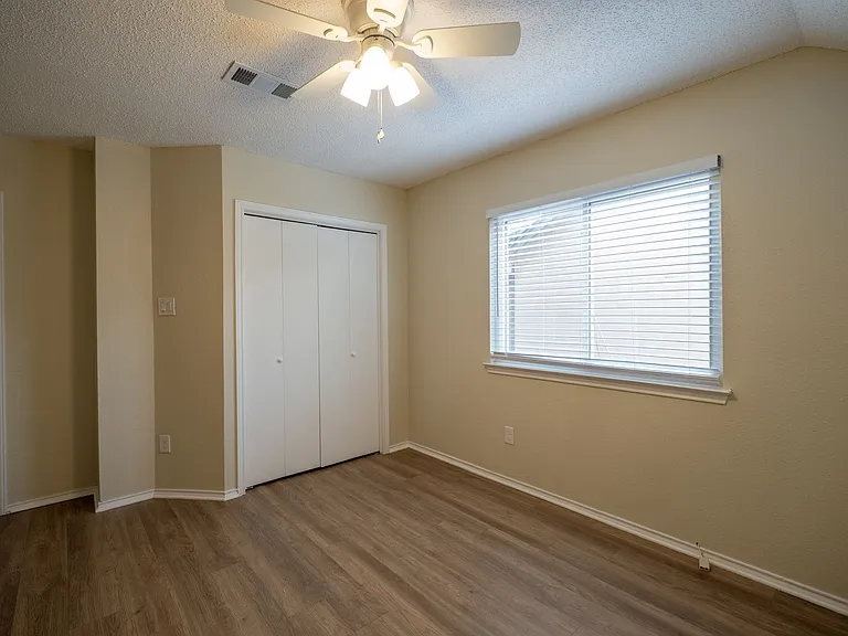 6307 Avery Island Ave — Photo 16