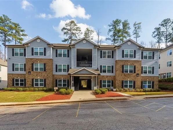 3102 Fairington Village Dr, Lithonia, GA 30038