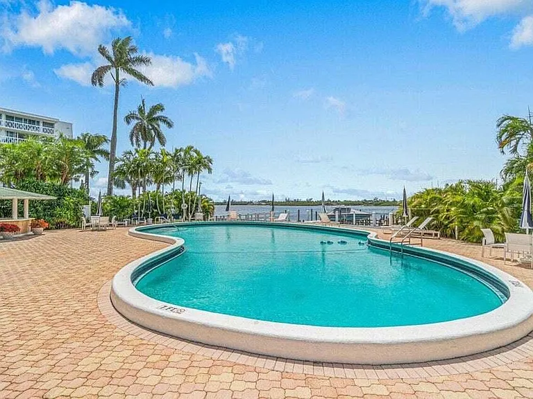 2505 S Ocean Blvd #303 — Photo 22
