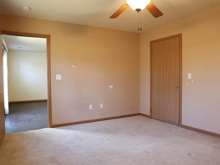 22635 Hollow Oak Ln #A — Photo 12