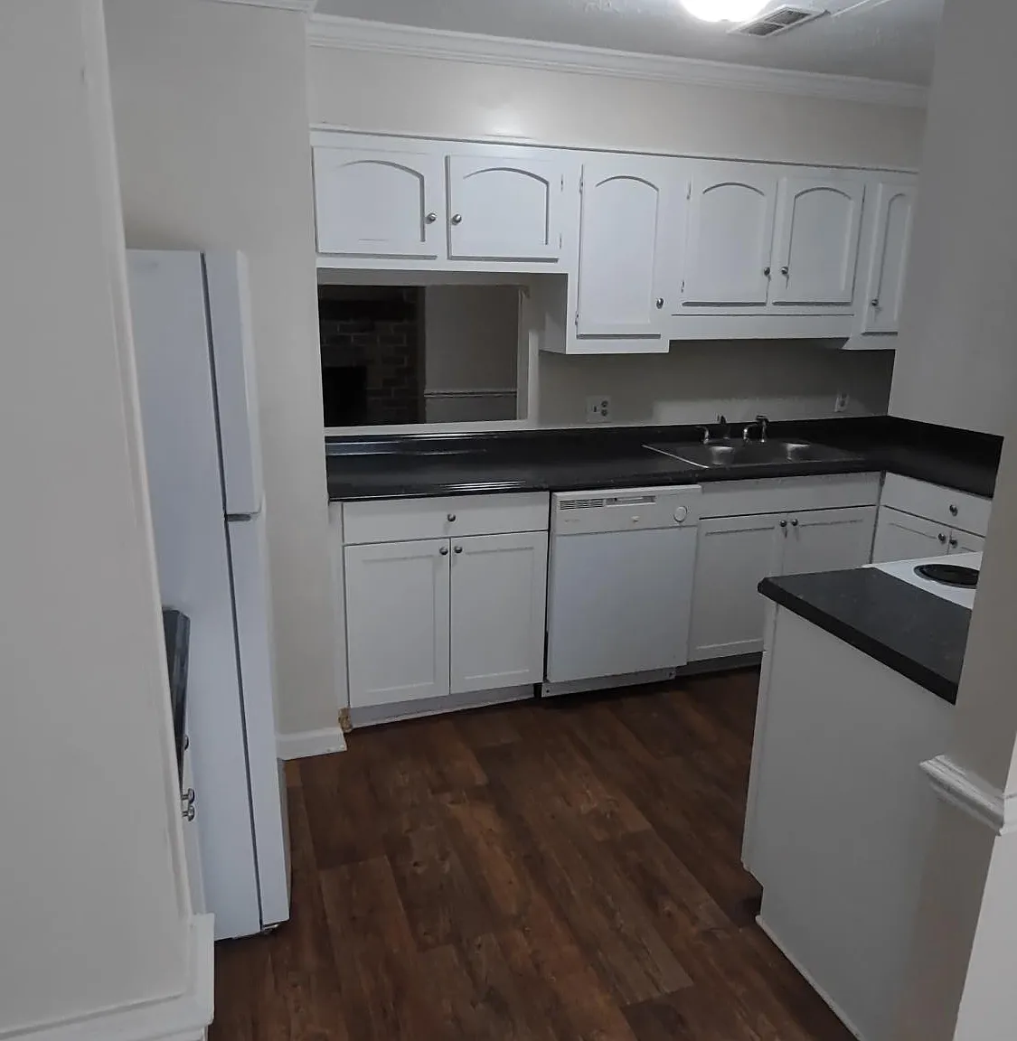 2 bed, 2.5 bath, $1,100 — Photo 3