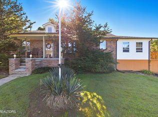 638 Carrie Cir, Strawberry plains, TN 37871
