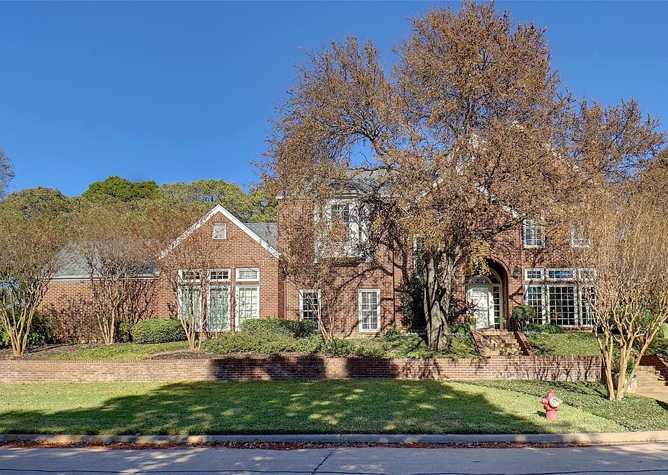 1st image of 3204 Park View Ct