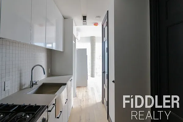 Rented by Fiddler Realty | media 95