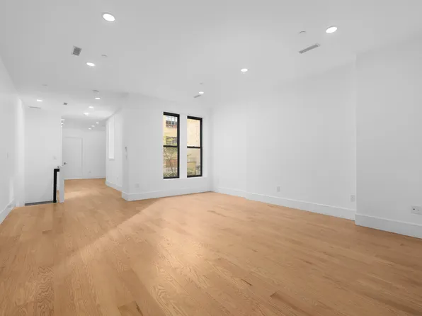 8 West 87th Street image 2 of 9