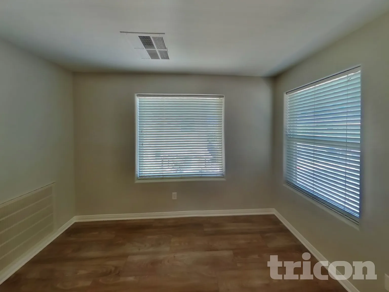 8920 Dorrell Lane Las Vegas NV — Photo 2