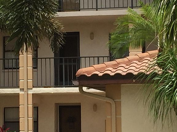 Unit is close to elevator