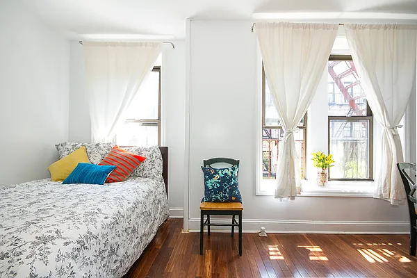 Rented by Oxford Property Group | media 17