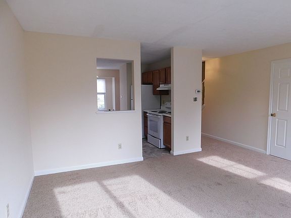 5th image of 190 Sherando Cir