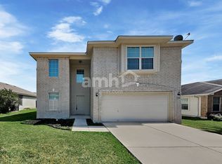 104 Harness Ln, Cibolo, TX 78108