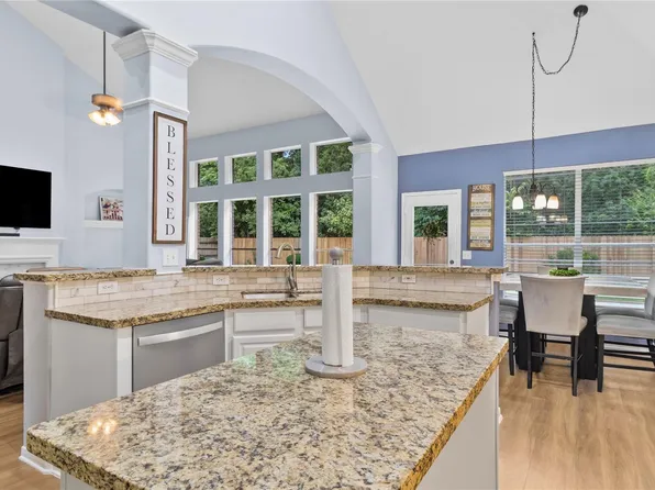 20214 Powerscourt Dr, Humble, TX 77346