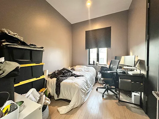 Rented by Pear NYC LLC | media 3