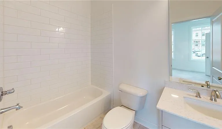 141 Basil St — Photo 20