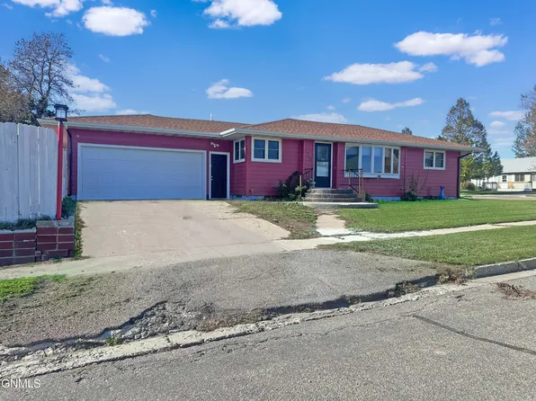 418 N Torning St, Tioga, ND 58852