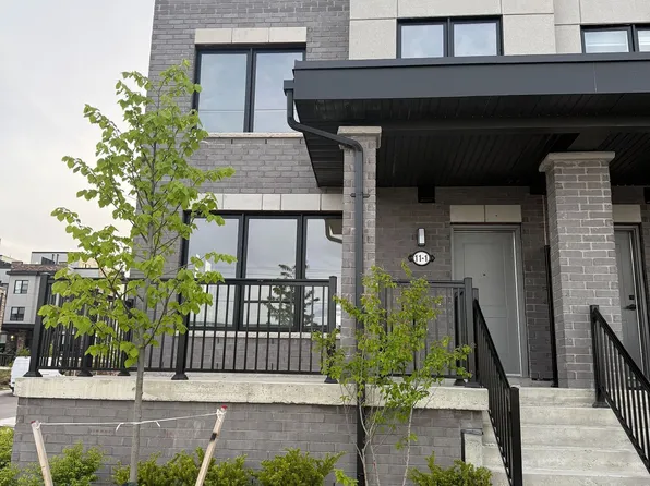 11 Baynes Way N #1, Bradford West Gwillimbury, ON L3Z 3G9