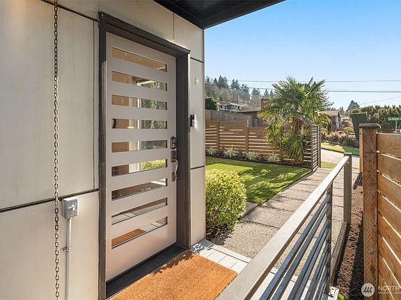 2nd image of 4518 SW Austin Street