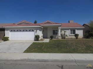 5012 El Palacio Dr, Bakersfield, CA 93307