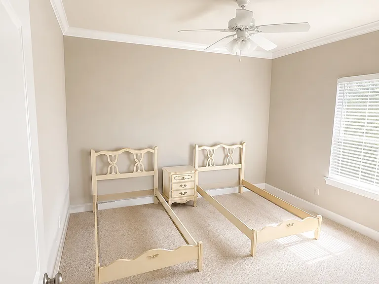 9125 Melrose Ln — Photo 13