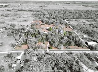 23600 Brazos Estates Rd, Hempstead, TX 77445