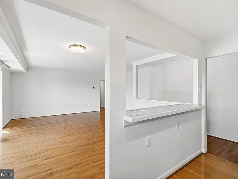 3240 S 28th St #403 — Photo 17