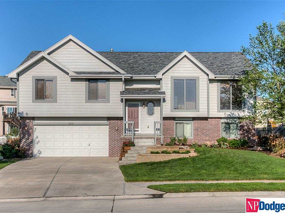 1st image of 9210 S 168th Avenue Cir