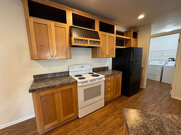 4th image of 608 105th Street Ct E