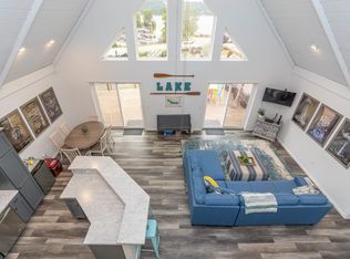 9550 E Northshore Dr, Unionville, IN 47468