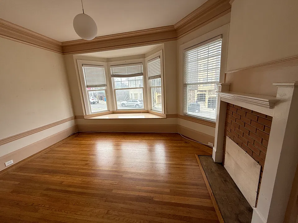 Front Room/Bedroom 1