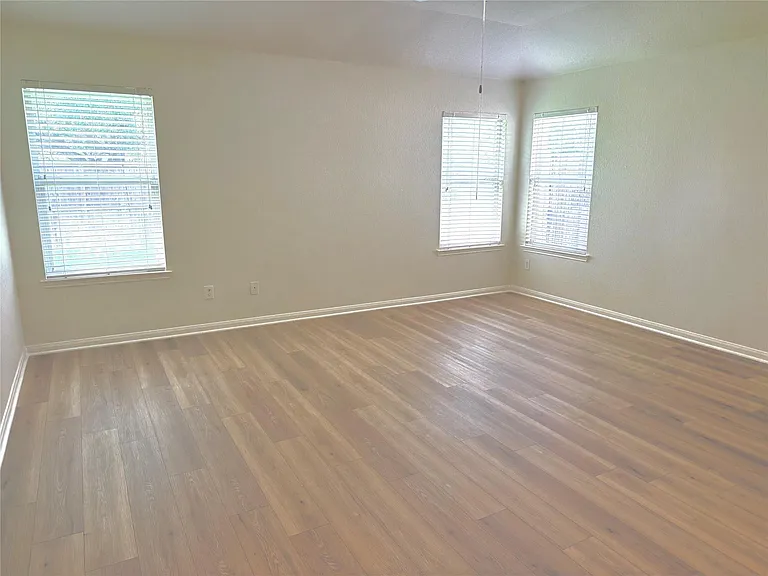 15318 Marlowe Grove Dr — Photo 22