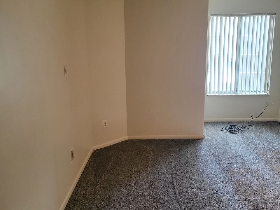 Large bedroom freshly painted.