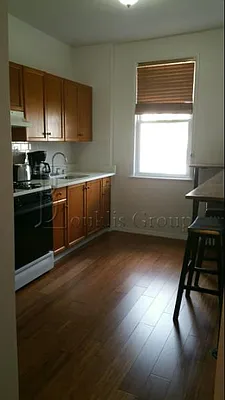 Rented by Bouklis Group | media 11