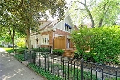 2nd image of 140 W Grantley Ave