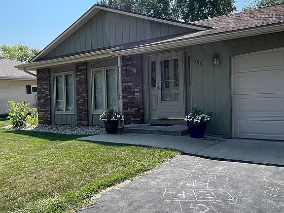3rd image of 4016 Skyview Dr